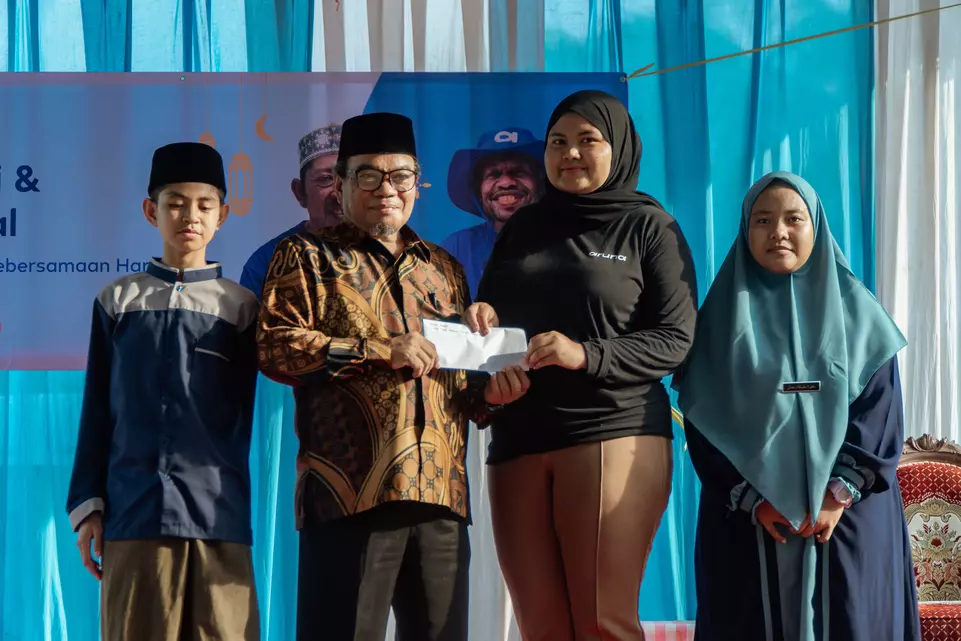 Aruna Bangun Kedekatan dengan Nelayan Indonesia
